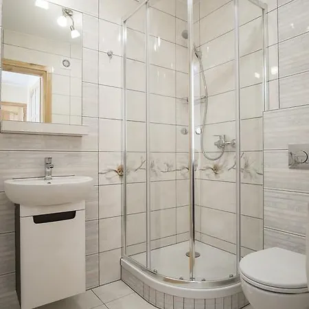 Daglezja Homestay *